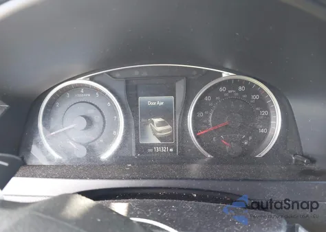 2017 Toyota Camry Se z USA, uszkodzony, nr VIN 4T1BF1FK5HU641506